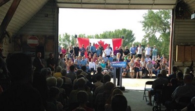 Harper talks taxes on Saskatchewan farm