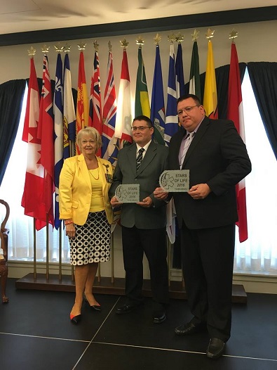 La Loche paramedics given award for response in wake of mass shooting