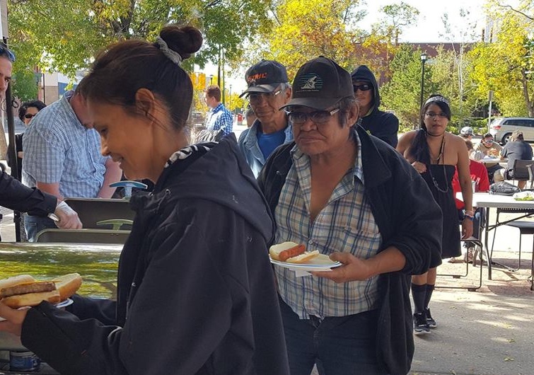 Prince Albert Food Bank gets $6,300 boost through Northern Lights Casino barbecue