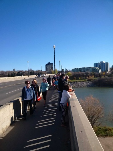 Hands Across the Bridge attempting to shed light on poverty issues in Saskatoon