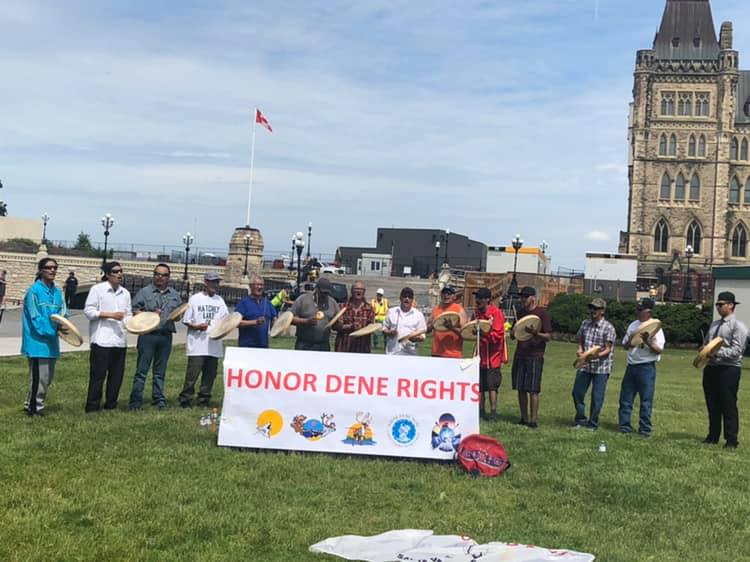 Northern Chiefs protest Ottawa over land claims deal