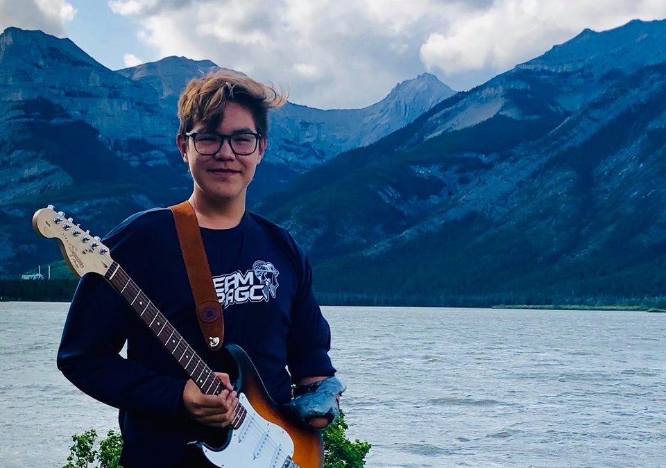 Wollaston Lake teen amputee hopes to inspire others by playing music