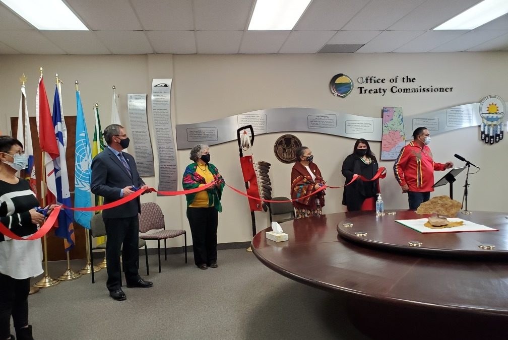 Treaty Commissioner celebrates new library and archive