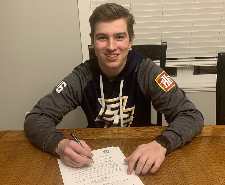 Ice Wolves sign Arntsen