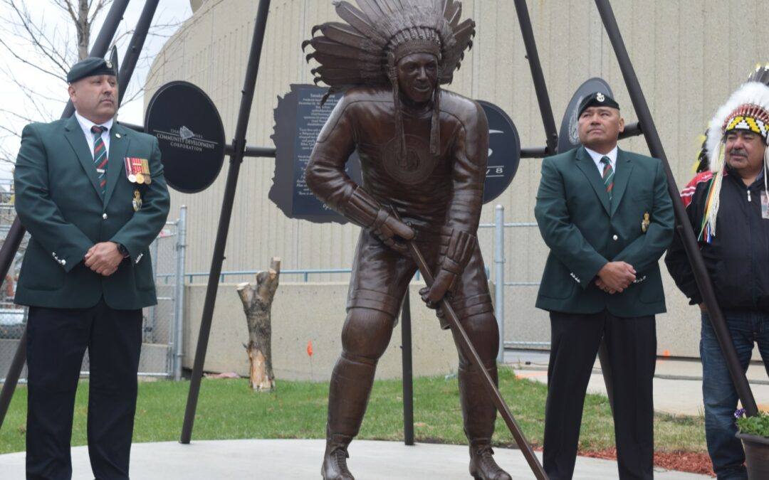 Fred Sasakamoose statue unveiled in Saskatoon