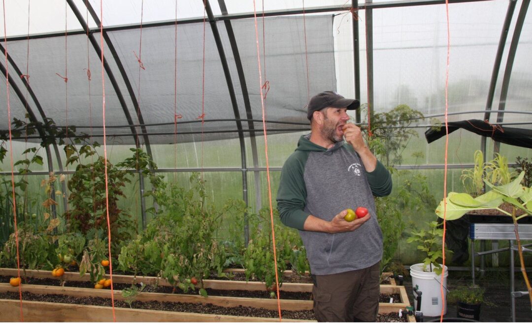 Bridges: Greenhouse ‘curator’ Clay Whitney mentors northern gardeners