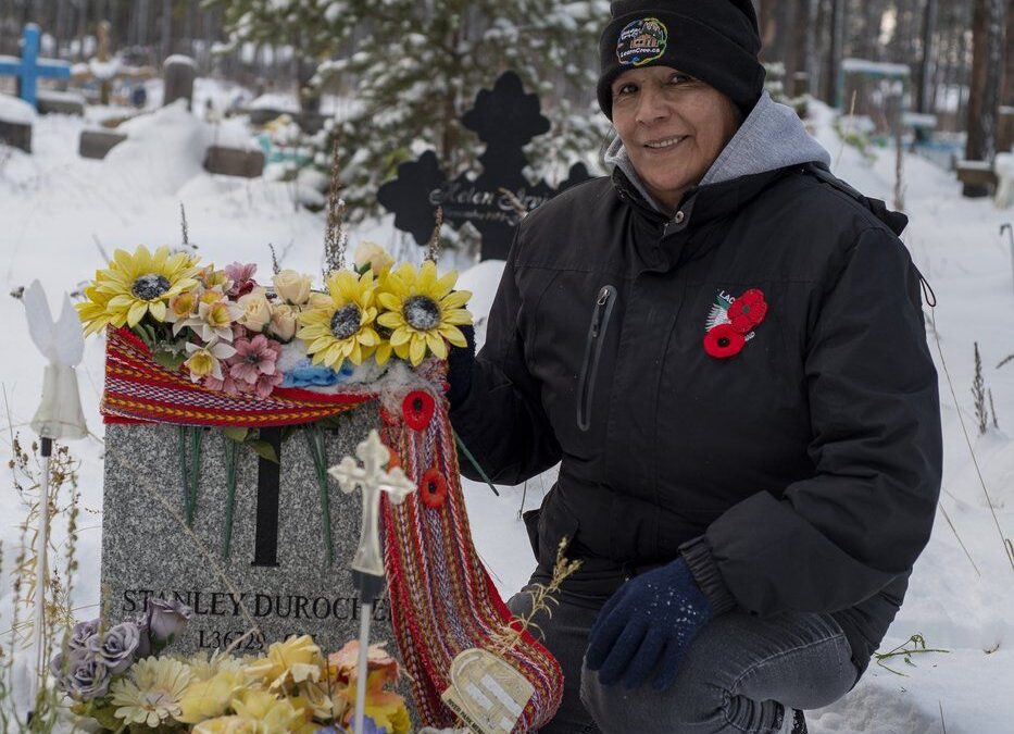 ‘He’s still remembered:’ La Ronge families honour veterans’ graves