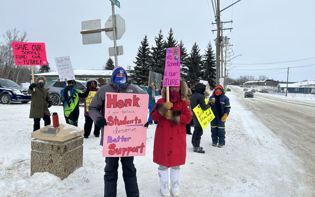 La Ronge teachers strike for improved classroom complexity