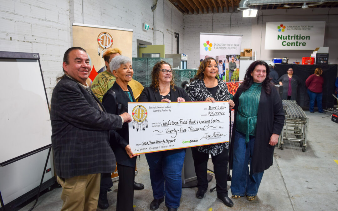 SIGA and Dakota Dunes Casino donate to the Saskatoon Food Bank