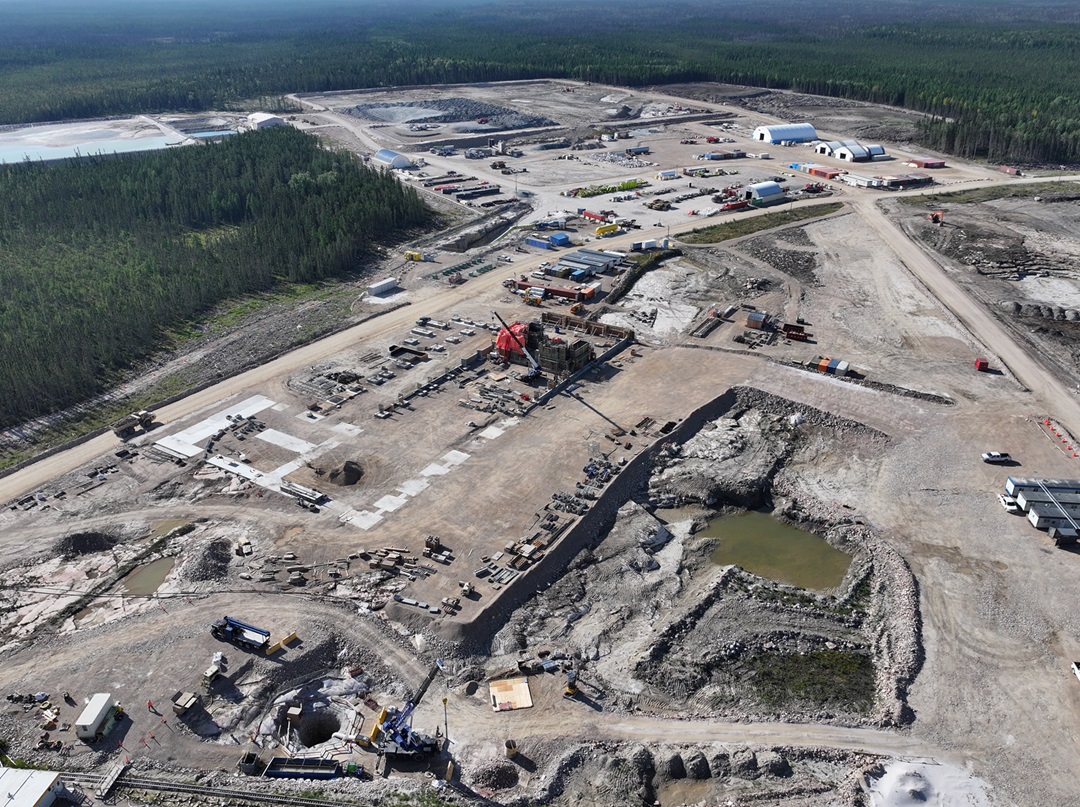 Minister Terry Duguid meets with Indigenous leaders and announces funding for Saskatchewan mining project