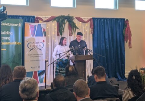Metis Veterans Plaza officially opens in Saskatoon - MBC Radio