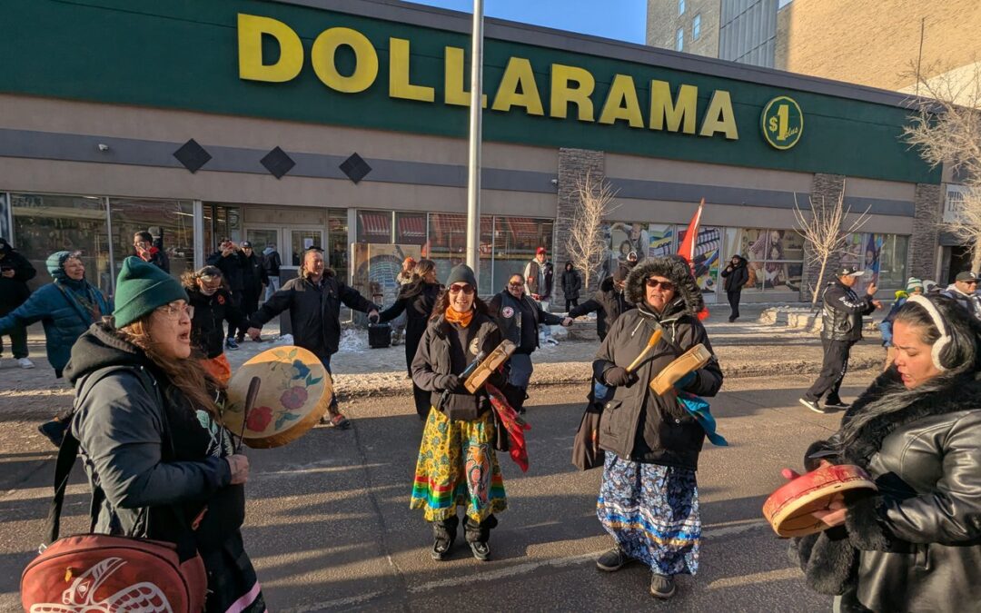 Winnipeg security guard charged, suspended as protesters rally against racial profiling
